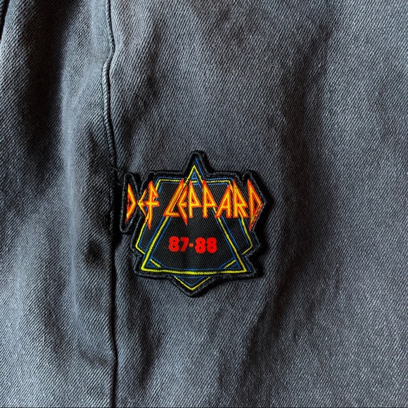 Junk Food Def Leppard Patch Denim Jean Mini Skirt Faded Black Clearance - Picture 6 of 9
